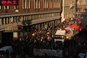 Roma 4 novembre 2006 - Spezzone autorganizzato del precariato sociale - CRASH!