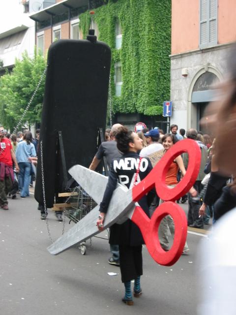 MAYDAY 002