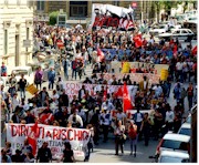 s_MayDayCorteo.jpg (19519 byte)