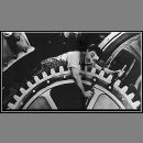 immagine: Charlie Chaplin in 'Tempi Moderni'