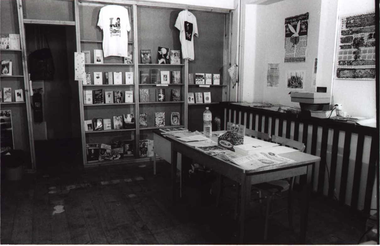 infoshop.JPG (76721 bytes)