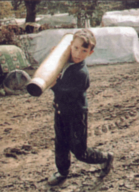 Foto serbia 3 (bimbo).gif (84625 byte)